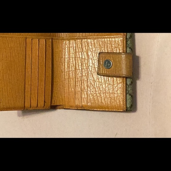 GUCCI BIFOLD ORANGE UC - Picture 2 of 3